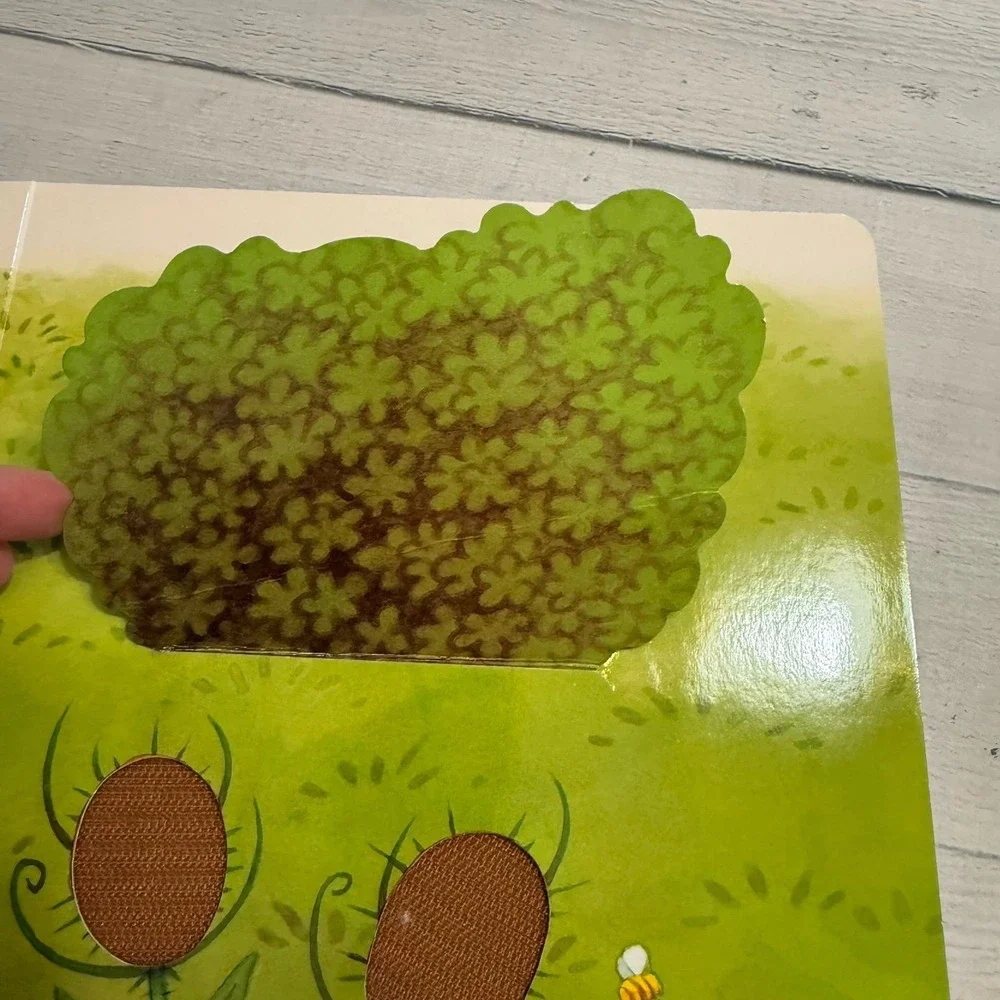 Usborne‎ Animal Hide-and-Seek Touchy-Feely Farmyard Tales Lift Flap Book